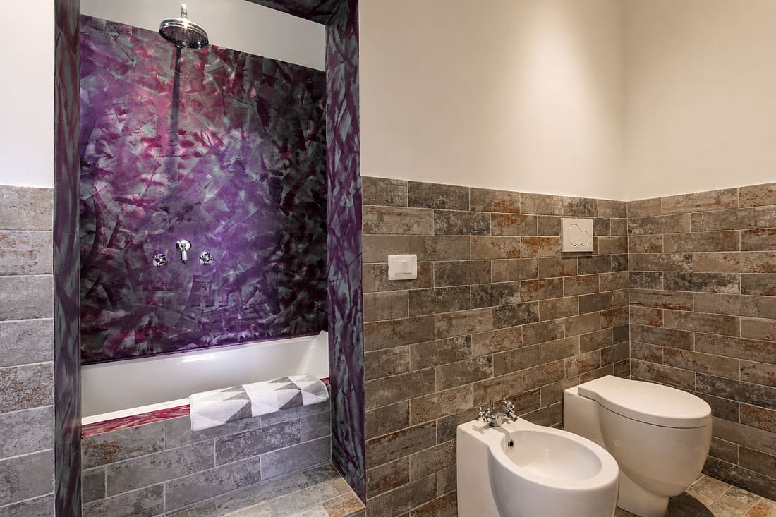 Nicchia vasca con decorazione pittorica